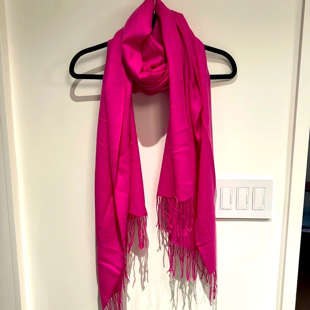 Pink pashmina